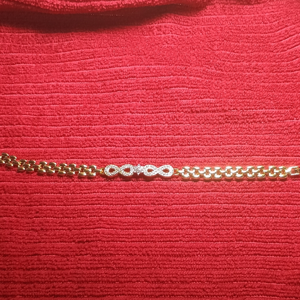 Elegant Gold Infinity Bracelet